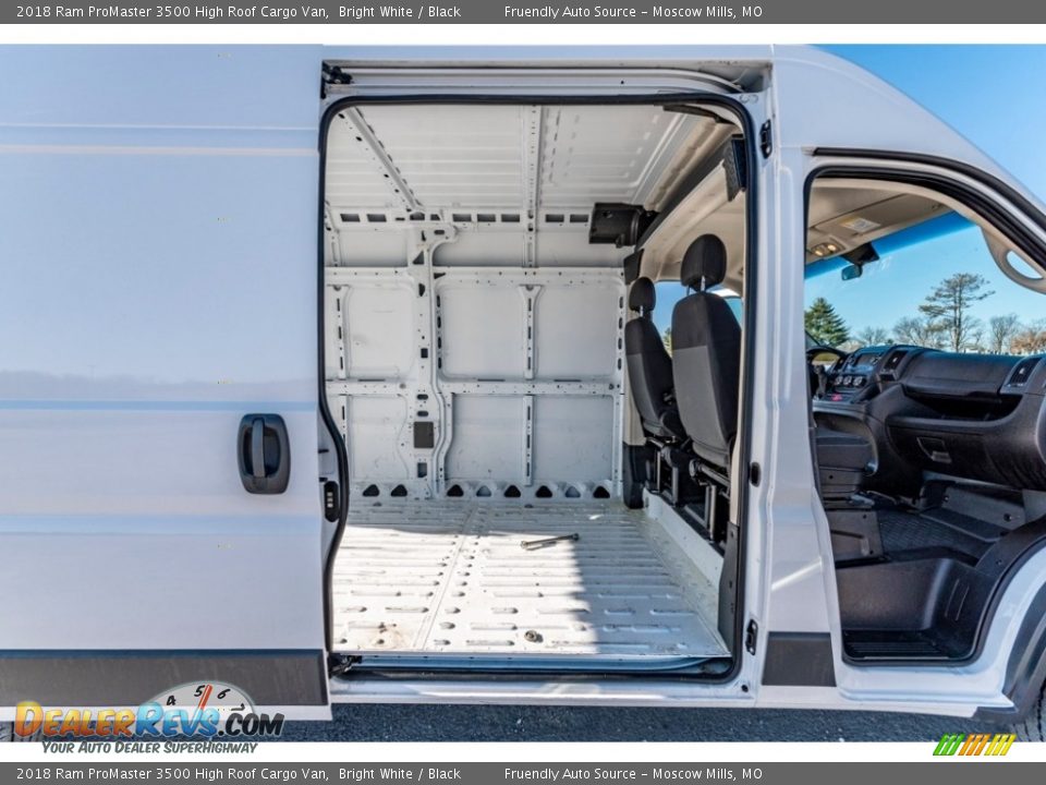 2018 Ram ProMaster 3500 High Roof Cargo Van Bright White / Black Photo #25