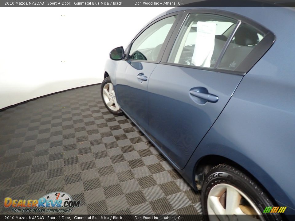 2010 Mazda MAZDA3 i Sport 4 Door Gunmetal Blue Mica / Black Photo #17