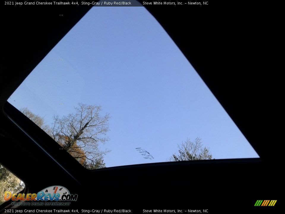 2021 Jeep Grand Cherokee Trailhawk 4x4 Sting-Gray / Ruby Red/Black Photo #32