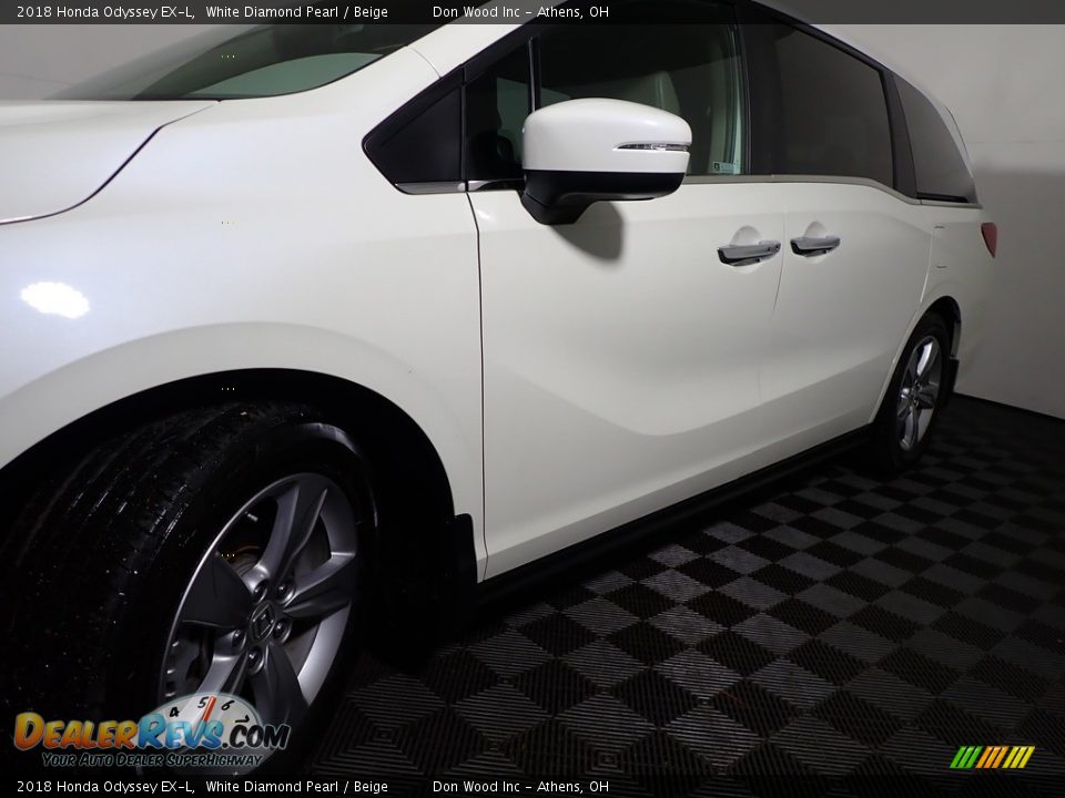 2018 Honda Odyssey EX-L White Diamond Pearl / Beige Photo #9
