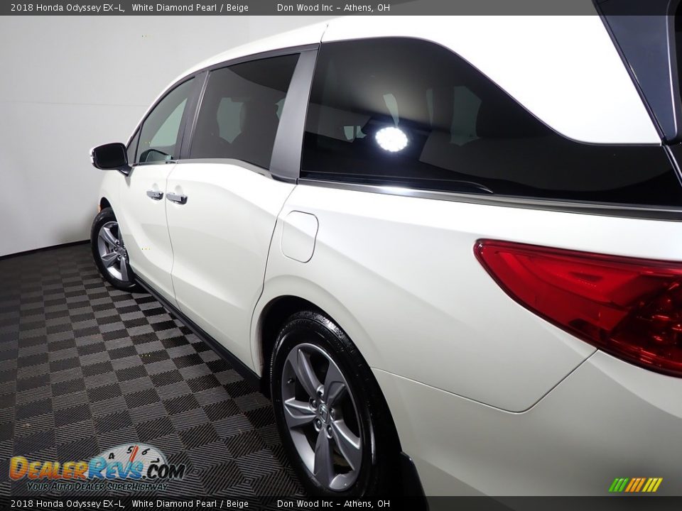 2018 Honda Odyssey EX-L White Diamond Pearl / Beige Photo #15