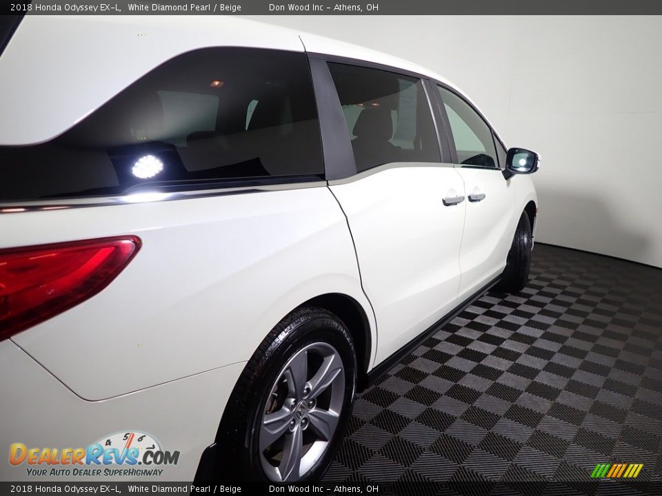 2018 Honda Odyssey EX-L White Diamond Pearl / Beige Photo #16