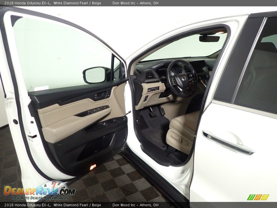 2018 Honda Odyssey EX-L White Diamond Pearl / Beige Photo #17