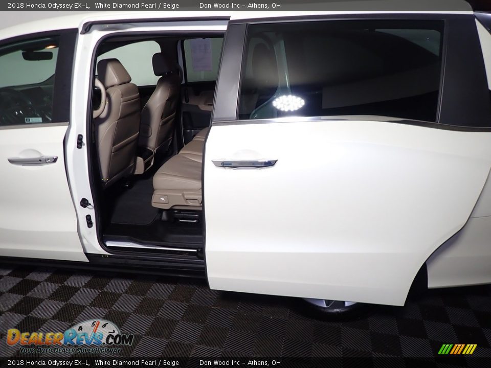 2018 Honda Odyssey EX-L White Diamond Pearl / Beige Photo #30
