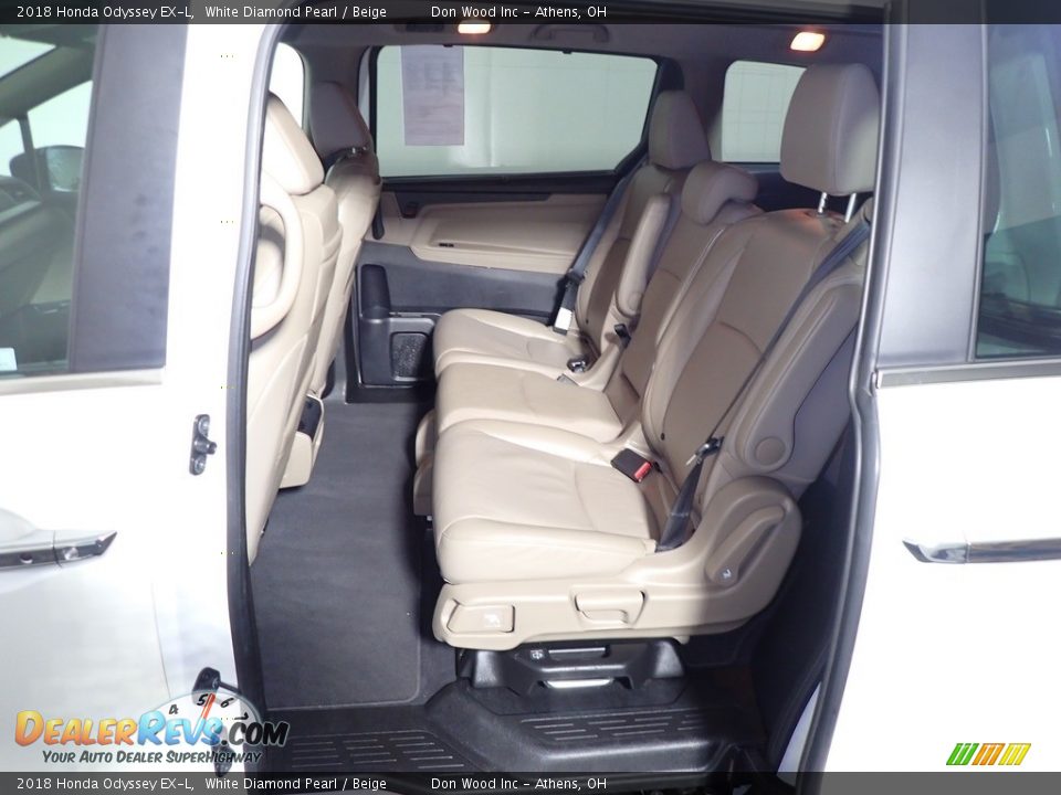 2018 Honda Odyssey EX-L White Diamond Pearl / Beige Photo #31