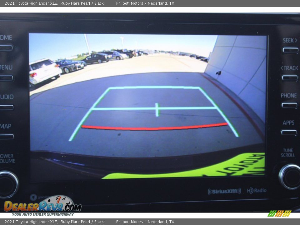 2021 Toyota Highlander XLE Ruby Flare Pearl / Black Photo #18