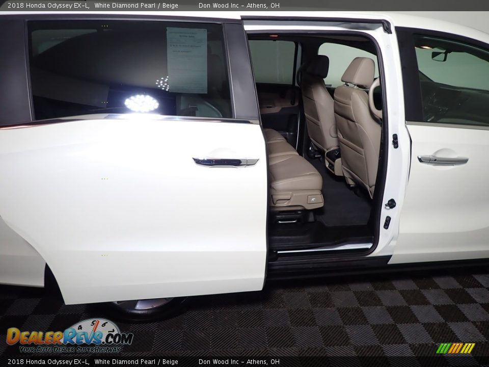 2018 Honda Odyssey EX-L White Diamond Pearl / Beige Photo #33