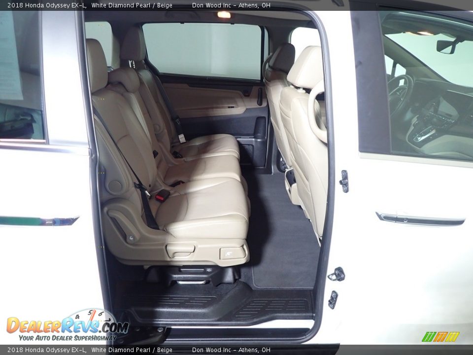 2018 Honda Odyssey EX-L White Diamond Pearl / Beige Photo #34