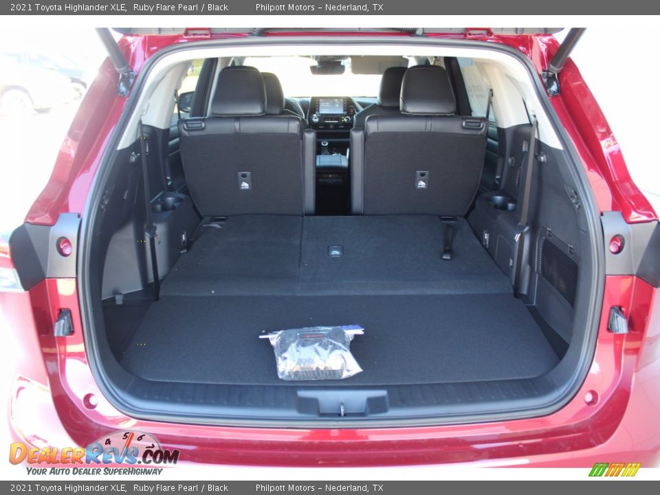 2021 Toyota Highlander XLE Ruby Flare Pearl / Black Photo #23