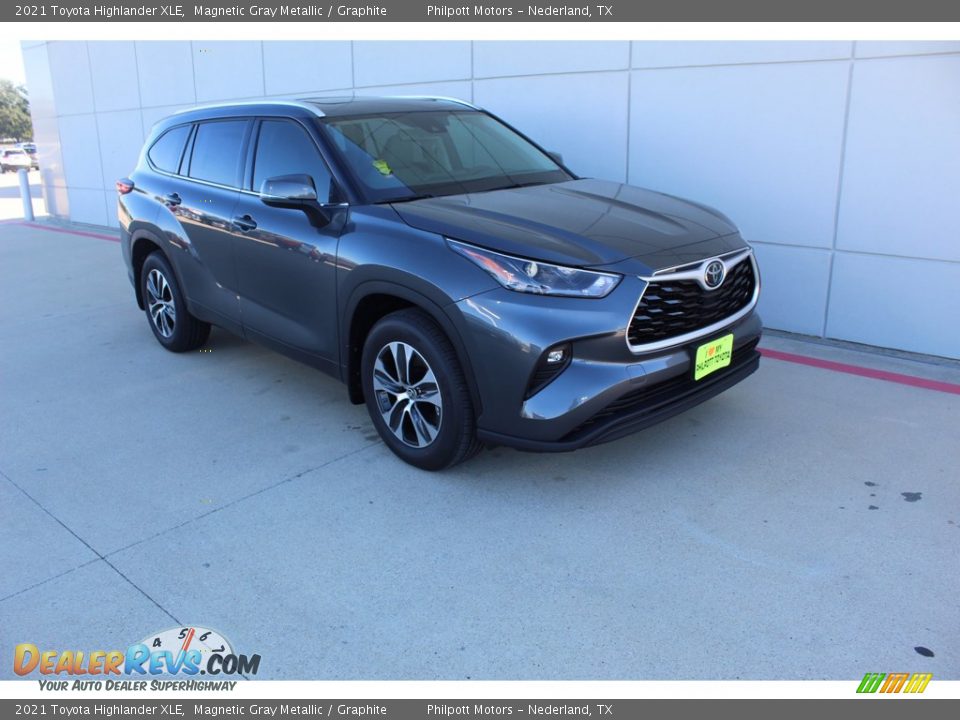 2021 Toyota Highlander XLE Magnetic Gray Metallic / Graphite Photo #2
