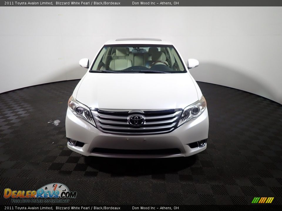 2011 Toyota Avalon Limited Blizzard White Pearl / Black/Bordeaux Photo #4