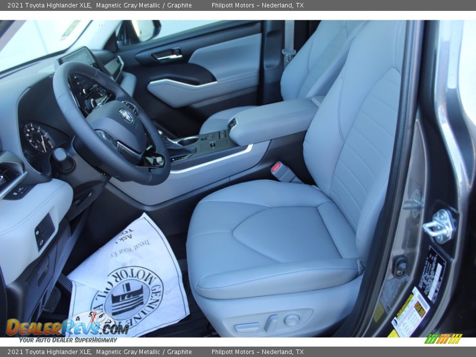 2021 Toyota Highlander XLE Magnetic Gray Metallic / Graphite Photo #10