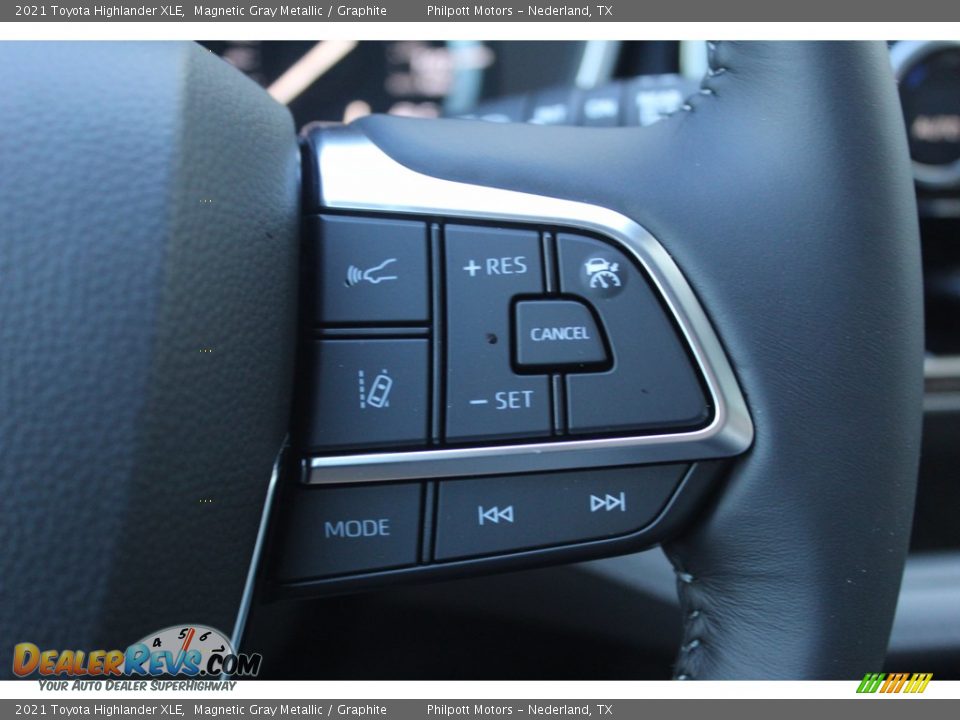 2021 Toyota Highlander XLE Magnetic Gray Metallic / Graphite Photo #12