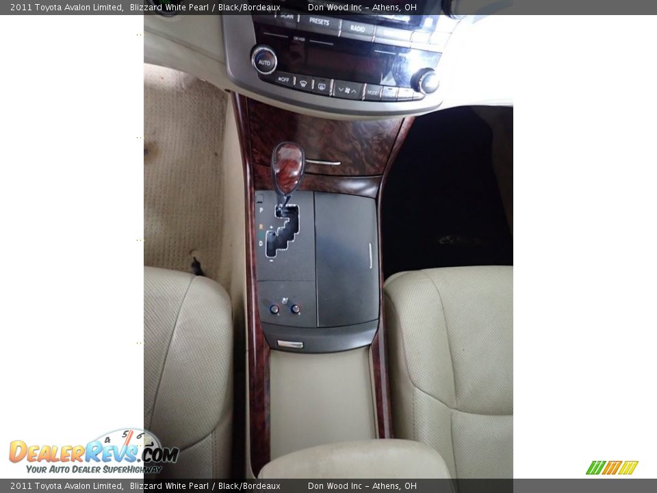 2011 Toyota Avalon Limited Blizzard White Pearl / Black/Bordeaux Photo #30