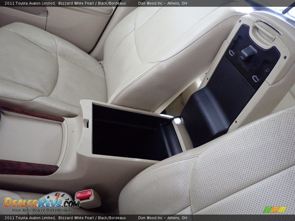 2011 Toyota Avalon Limited Blizzard White Pearl / Black/Bordeaux Photo #31