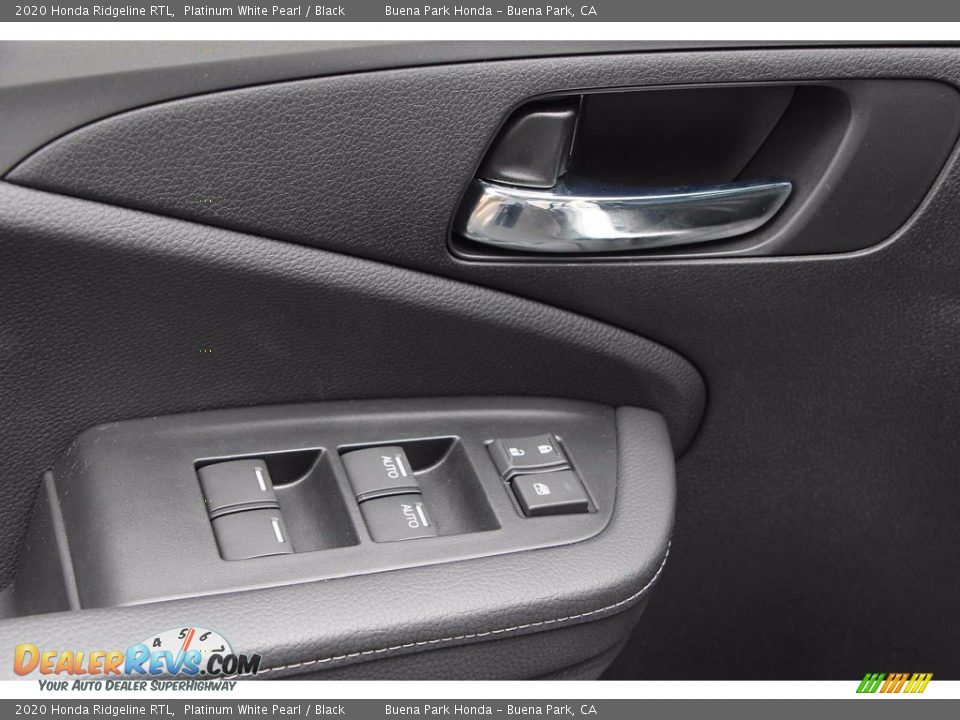 2020 Honda Ridgeline RTL Platinum White Pearl / Black Photo #10