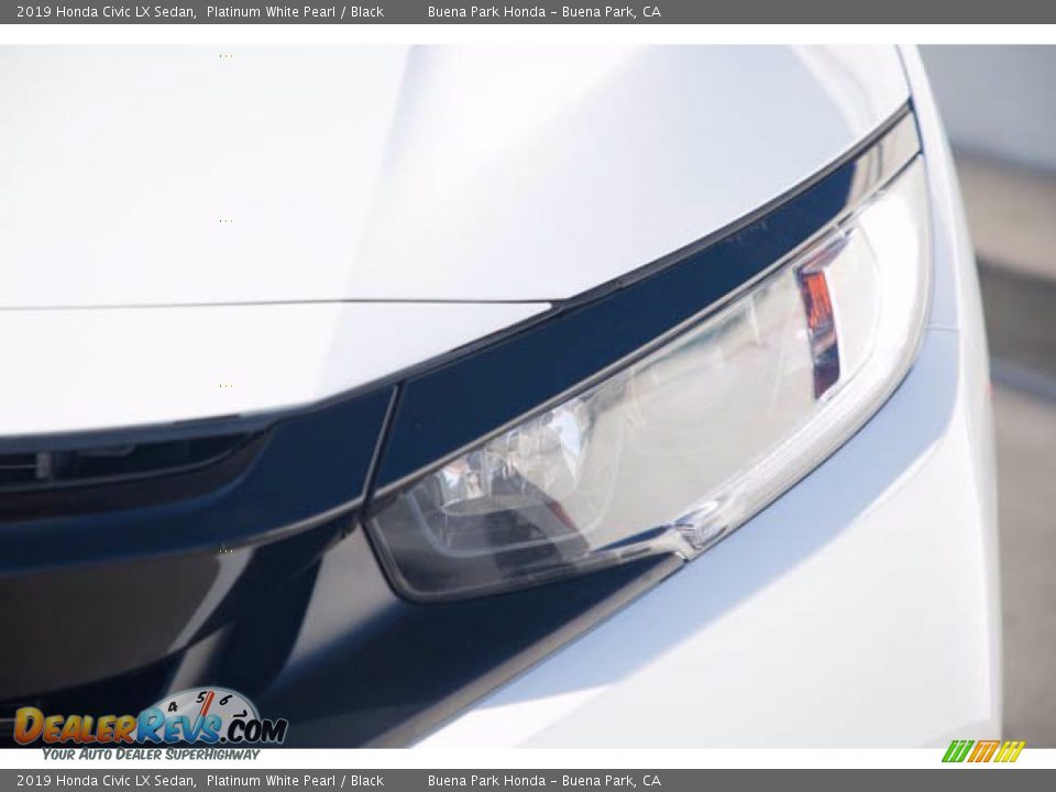 2019 Honda Civic LX Sedan Platinum White Pearl / Black Photo #9