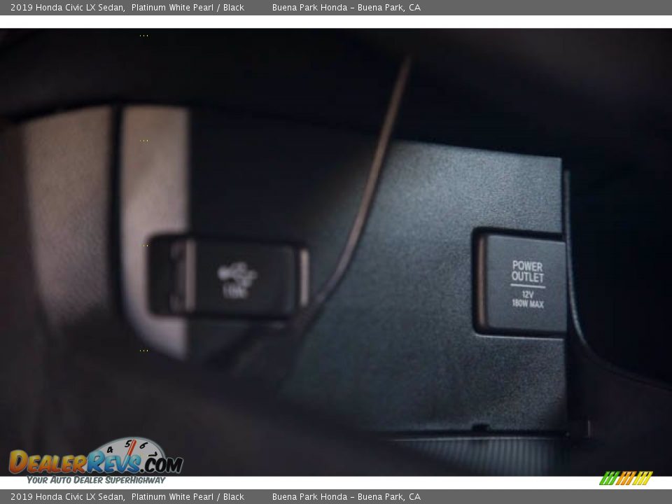 2019 Honda Civic LX Sedan Platinum White Pearl / Black Photo #18