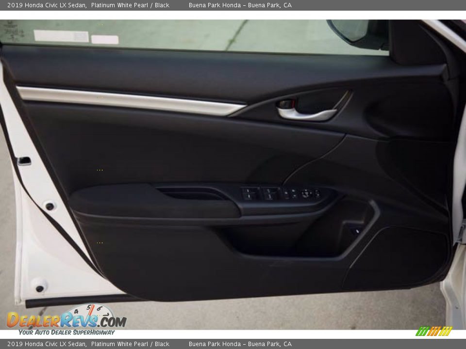 2019 Honda Civic LX Sedan Platinum White Pearl / Black Photo #29