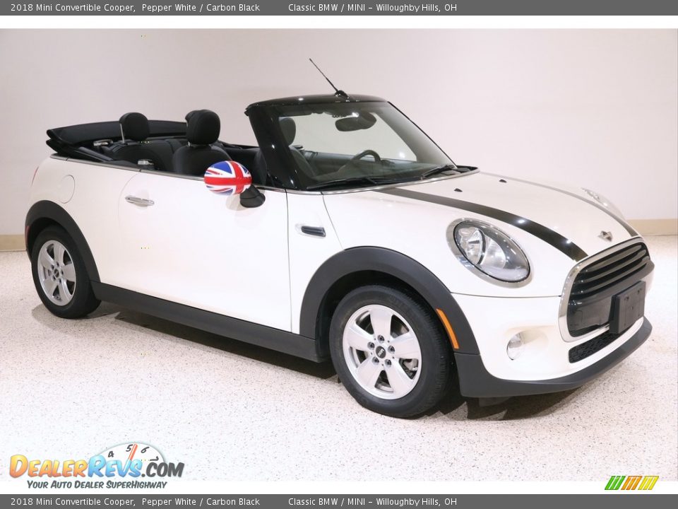 Front 3/4 View of 2018 Mini Convertible Cooper Photo #1