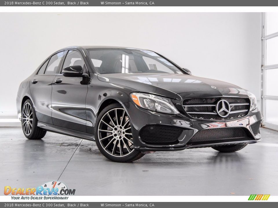 Front 3/4 View of 2018 Mercedes-Benz C 300 Sedan Photo #12