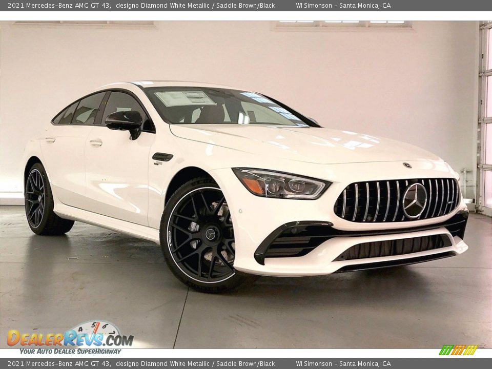 Front 3/4 View of 2021 Mercedes-Benz AMG GT 43 Photo #12