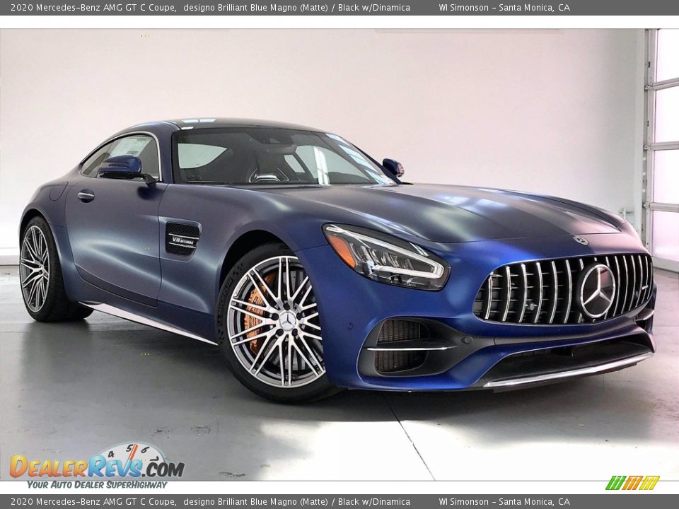 Front 3/4 View of 2020 Mercedes-Benz AMG GT C Coupe Photo #12
