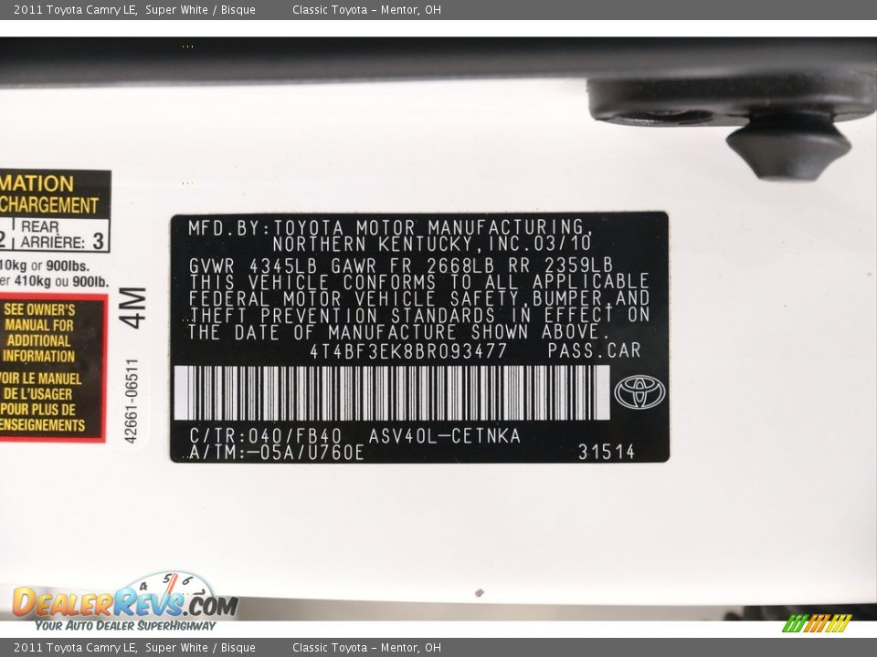 2011 Toyota Camry LE Super White / Bisque Photo #19