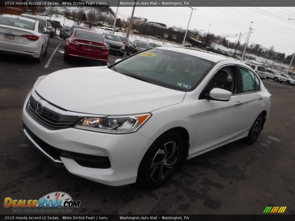 2016 Honda Accord LX Sedan White Orchid Pearl / Ivory Photo #5