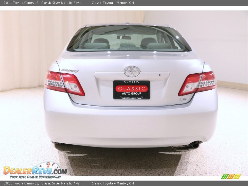 2011 Toyota Camry LE Classic Silver Metallic / Ash Photo #16
