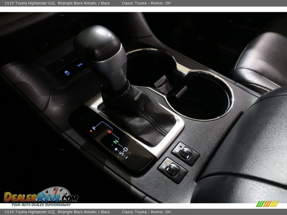 2016 Toyota Highlander XLE Midnight Black Metallic / Black Photo #18