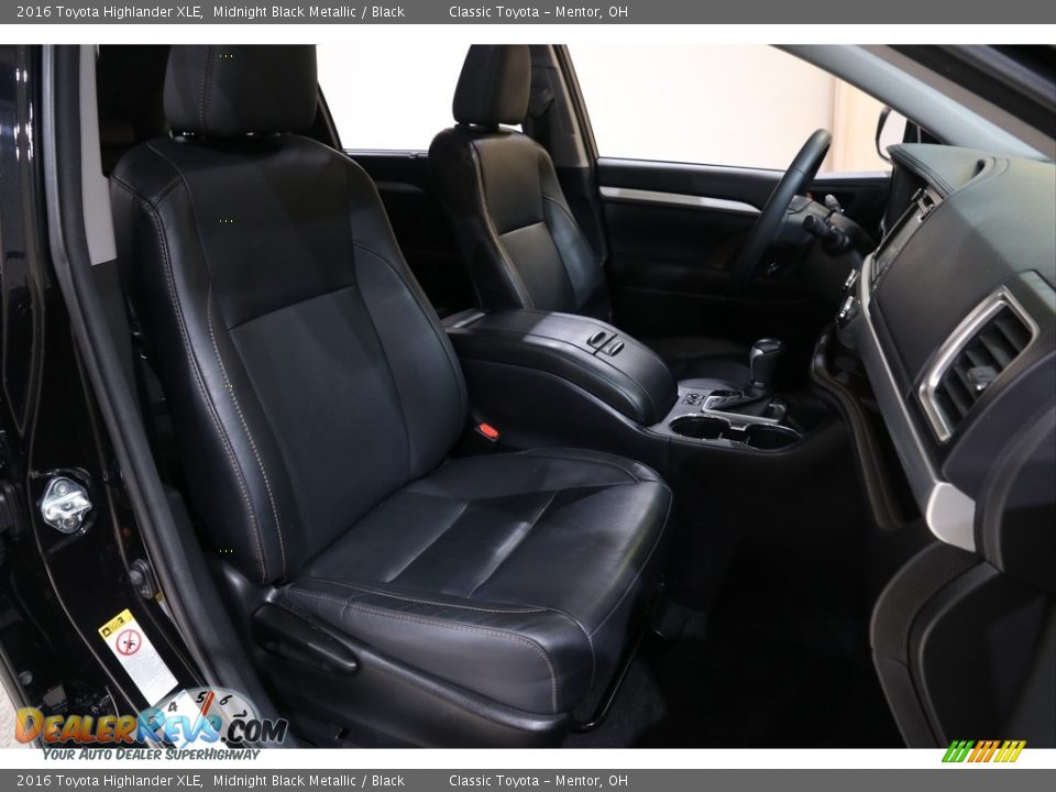 2016 Toyota Highlander XLE Midnight Black Metallic / Black Photo #19