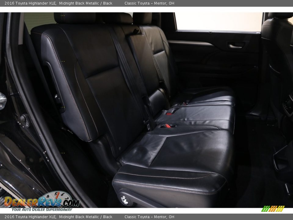 2016 Toyota Highlander XLE Midnight Black Metallic / Black Photo #20