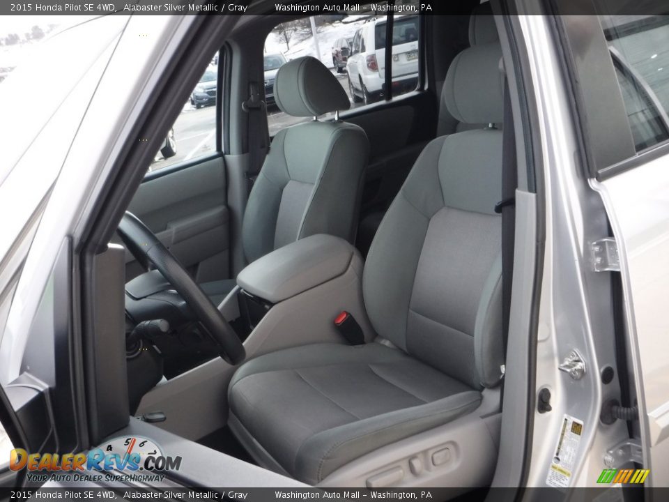 Front Seat of 2015 Honda Pilot SE 4WD Photo #15