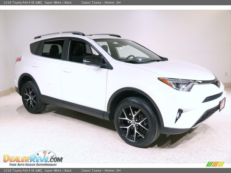 2018 Toyota RAV4 SE AWD Super White / Black Photo #1