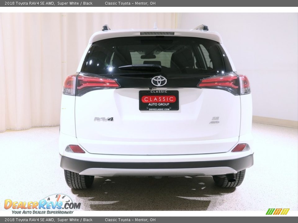 2018 Toyota RAV4 SE AWD Super White / Black Photo #17