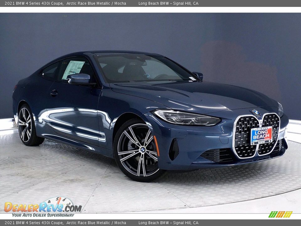 Front 3/4 View of 2021 BMW 4 Series 430i Coupe Photo #19