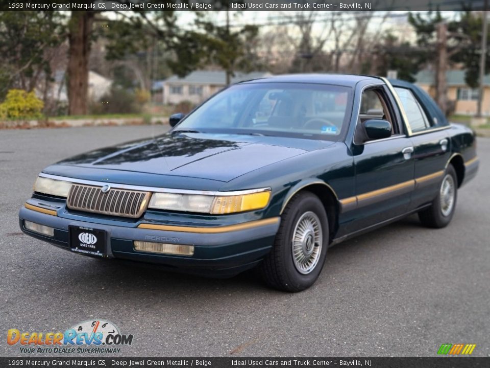 Front 3/4 View of 1993 Mercury Grand Marquis GS Photo #1