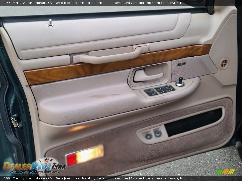 Door Panel of 1993 Mercury Grand Marquis GS Photo #14