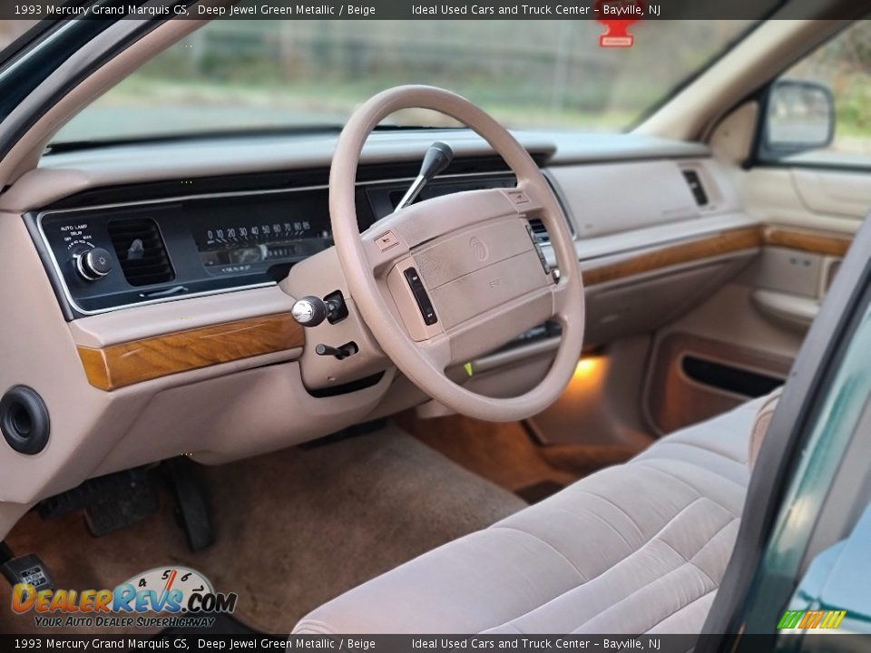 Front Seat of 1993 Mercury Grand Marquis GS Photo #15