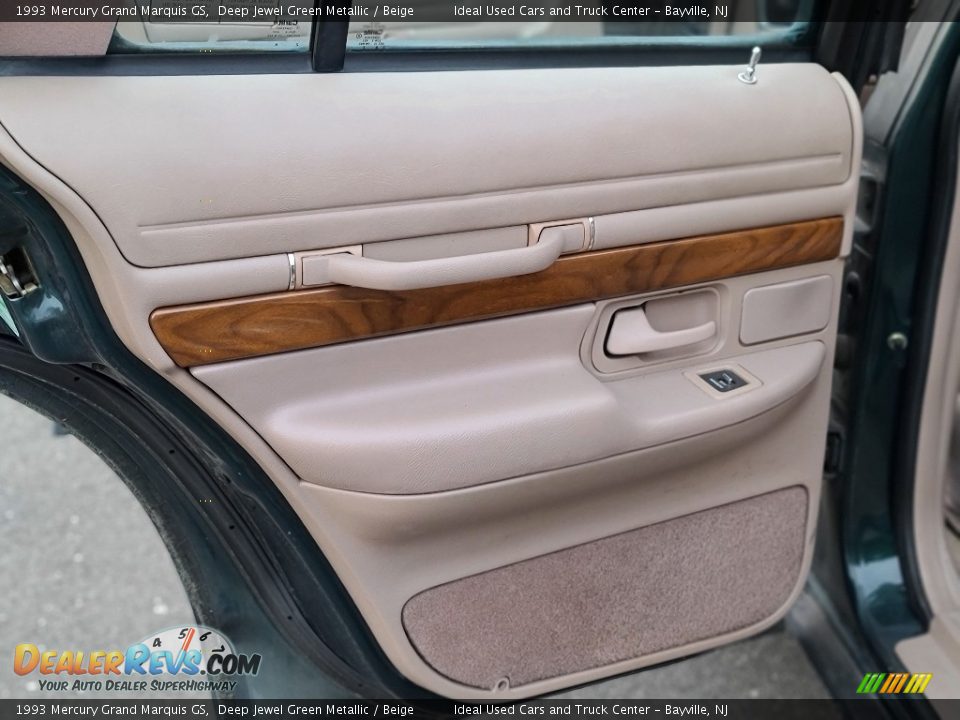 Door Panel of 1993 Mercury Grand Marquis GS Photo #17