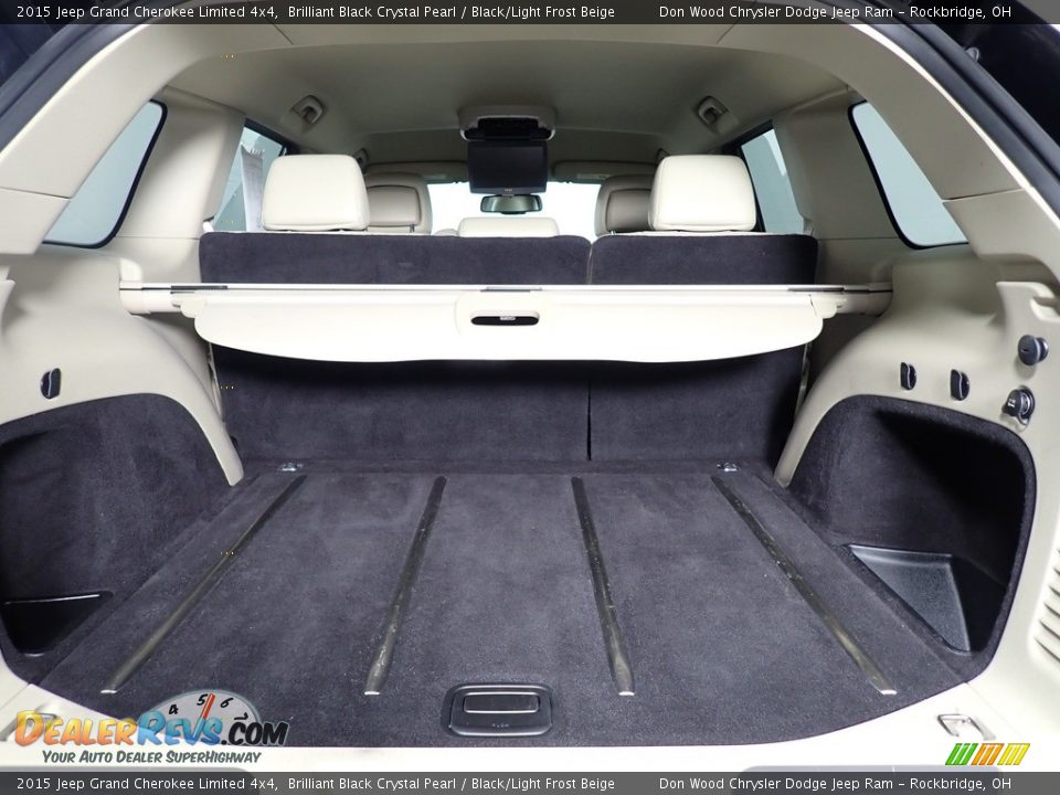 2015 Jeep Grand Cherokee Limited 4x4 Brilliant Black Crystal Pearl / Black/Light Frost Beige Photo #16