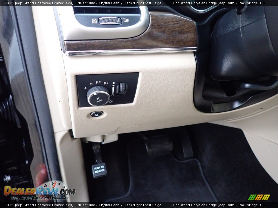 2015 Jeep Grand Cherokee Limited 4x4 Brilliant Black Crystal Pearl / Black/Light Frost Beige Photo #23