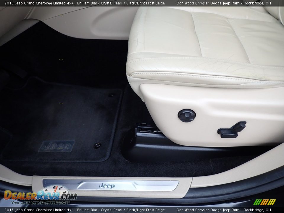 2015 Jeep Grand Cherokee Limited 4x4 Brilliant Black Crystal Pearl / Black/Light Frost Beige Photo #24