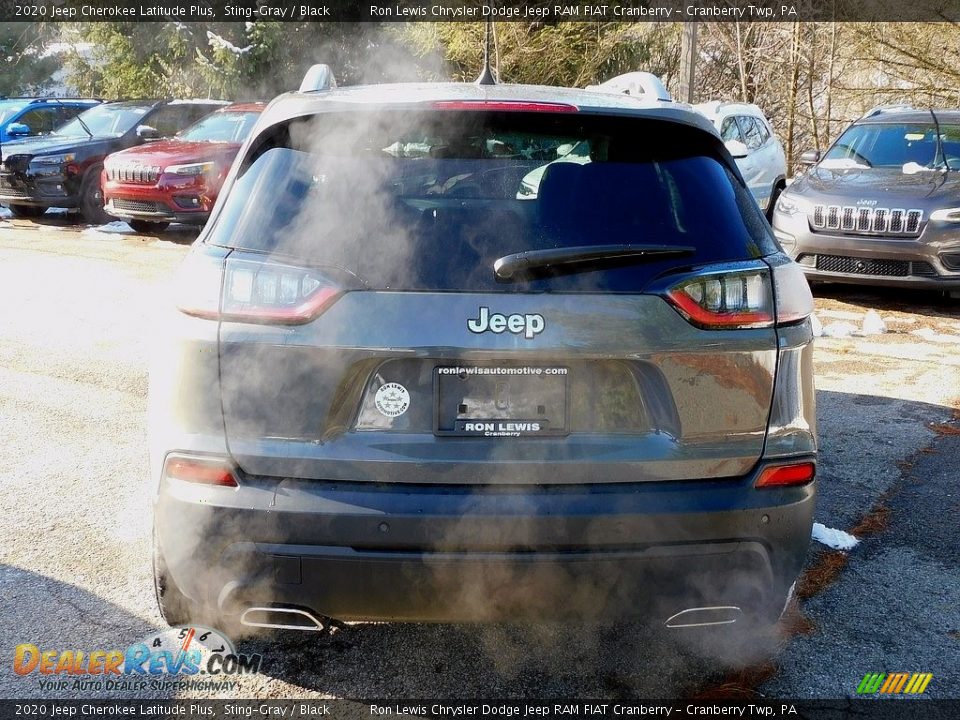 2020 Jeep Cherokee Latitude Plus Sting-Gray / Black Photo #6