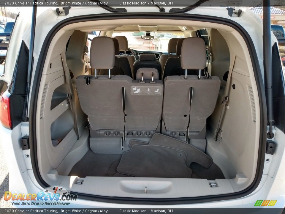 2020 Chrysler Pacifica Touring Trunk Photo #17