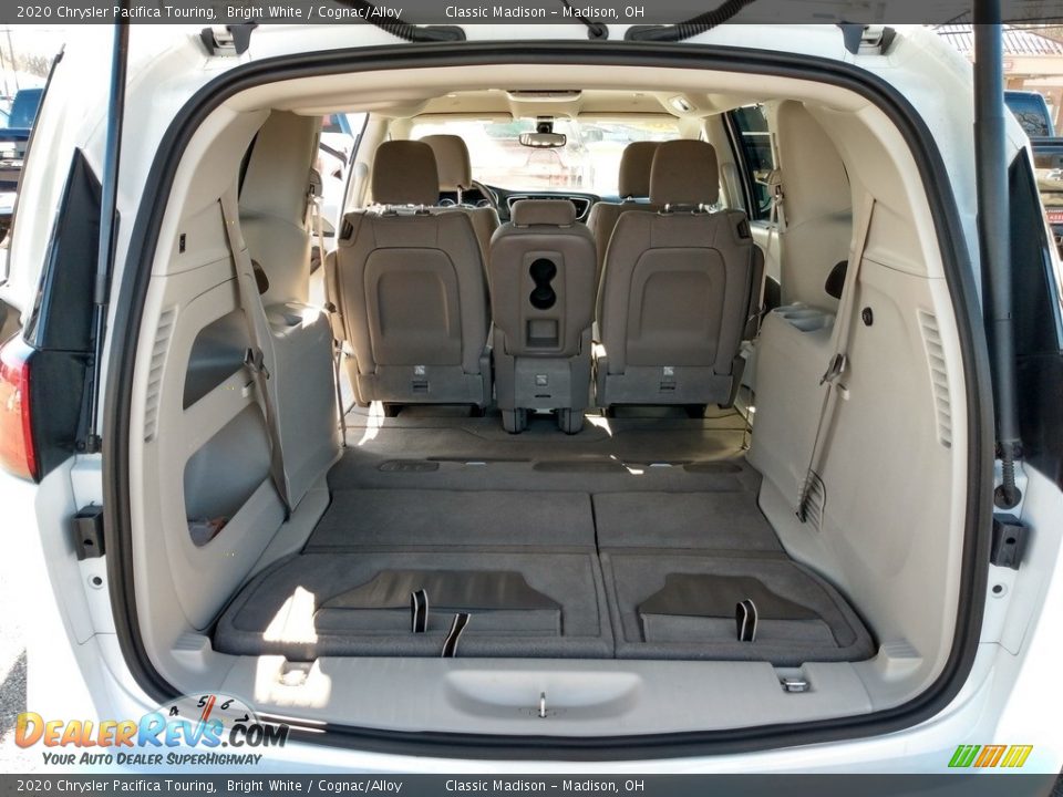 2020 Chrysler Pacifica Touring Trunk Photo #18