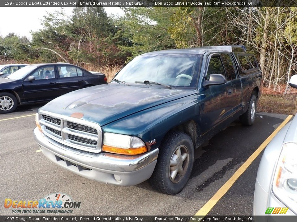 1997 Dodge Dakota Extended Cab 4x4 Emerald Green Metallic / Mist Gray Photo #5