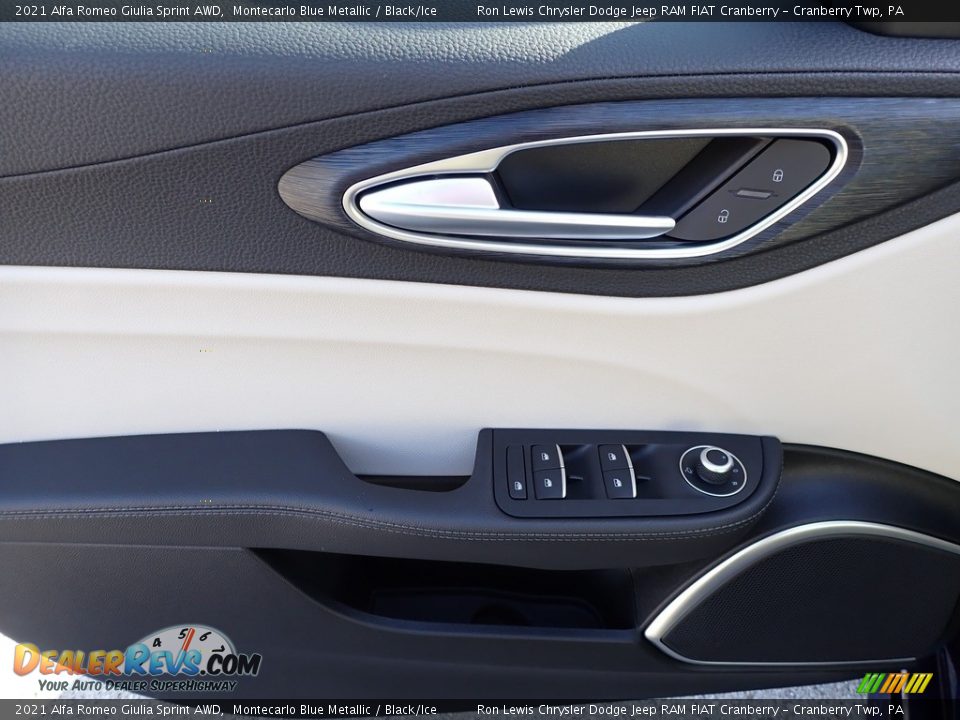Door Panel of 2021 Alfa Romeo Giulia Sprint AWD Photo #15