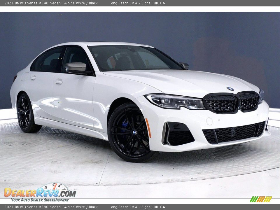 Front 3/4 View of 2021 BMW 3 Series M340i Sedan Photo #19
